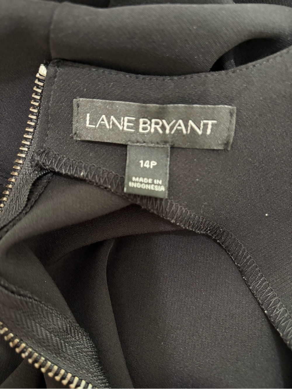 Lane Bryant Plus Size Petite Black Sleeveless Pleated Wide Leg Jumpsuit - Picture 5 of 6